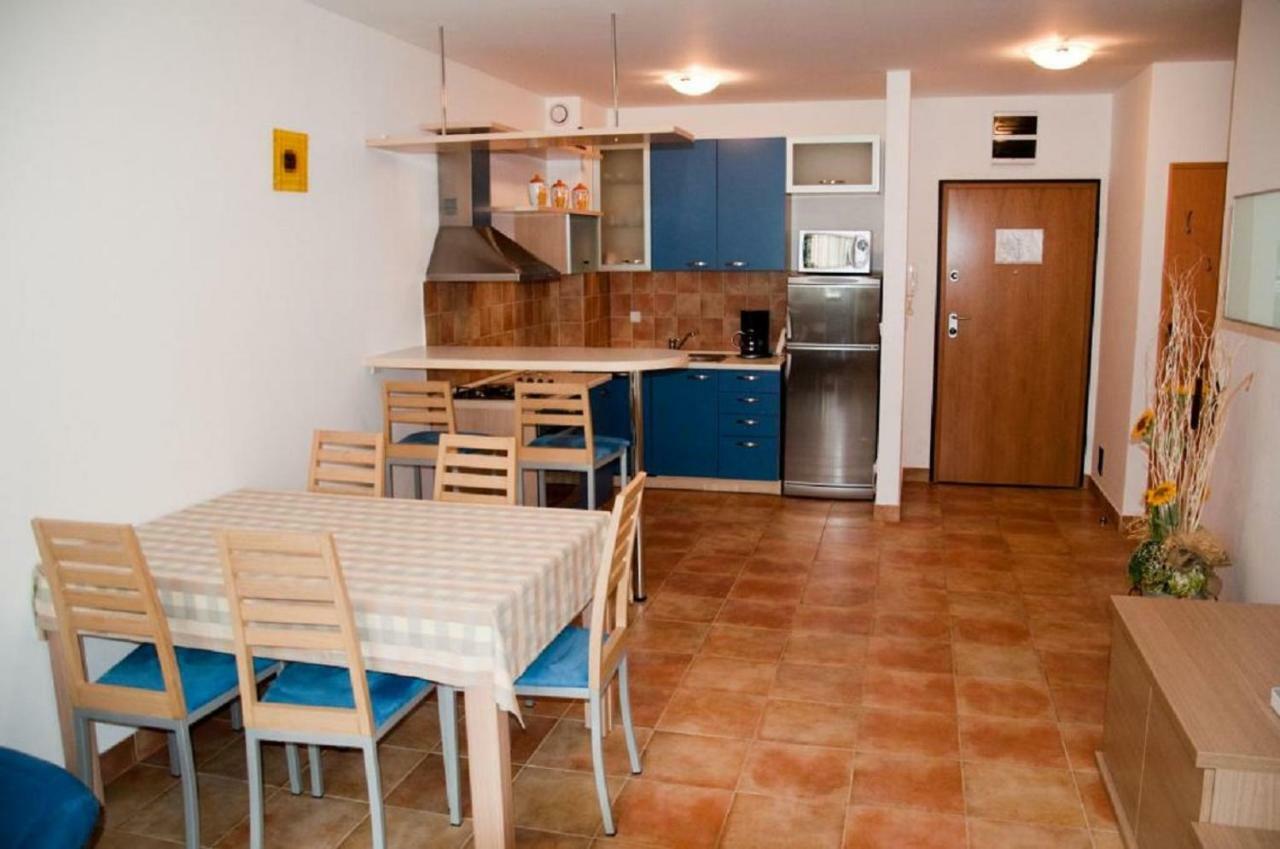 Roza Apartment Novigrad Istria Exteriör bild